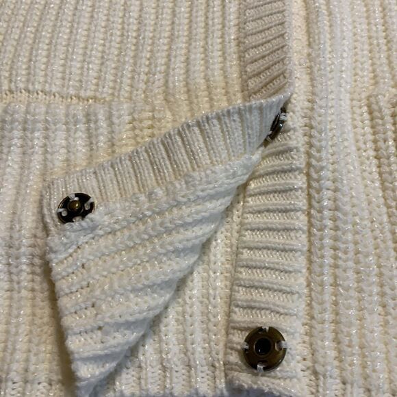 Lauren Conrad Size Medium dressy ivory snap front closure with lace sleeves - Picture 5 of 9